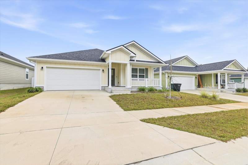 4 bedroom Detached at 1959 Chickadee Way, Lake Mary Forest at Southwood, Tallahassee — photo 2