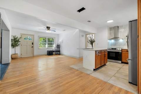 432 Margaret Court, Tallahassee FL - photo 8 of 21