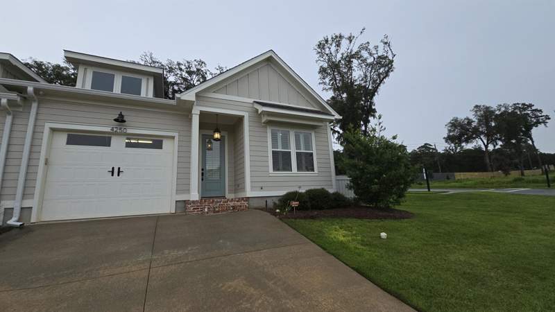 3 bedroom Townhouse at 4250 Oak Run Lane, Camellia Oaks, Tallahassee — photo 2