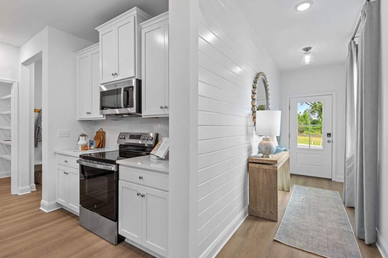 4 bedroom Detached at 4521 Garden Oaks Way, Garden Oaks, Tallahassee — photo 3