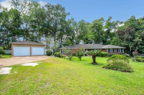 1554 Vernon Court, Tallahassee FL - photo 6 of 40