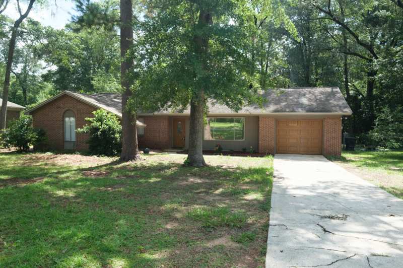 4 bedroom Detached at 2934 Foxcroft Drive, Foxcroft, Tallahassee — photo 1