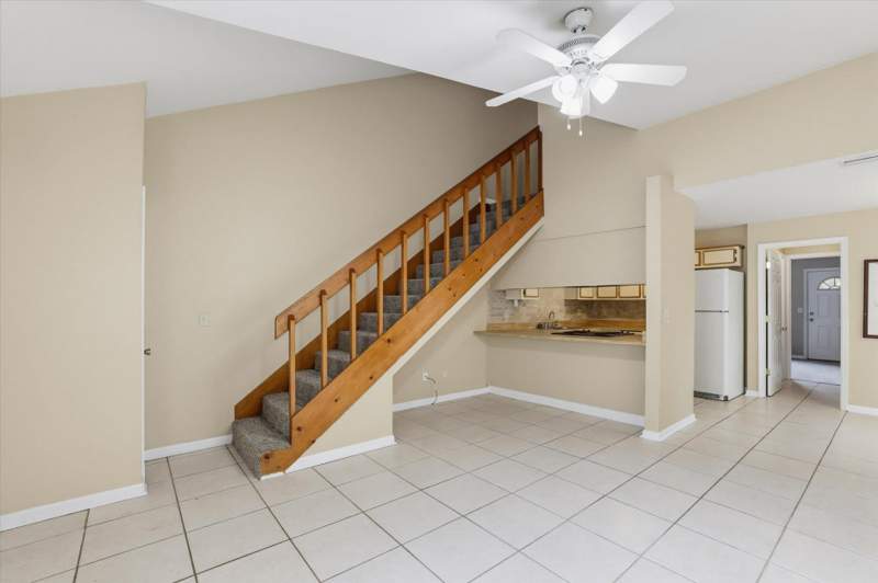 3 bedroom Townhouse at 1808 Jackson Bluff Road, Indian Oaks West, Tallahassee — photo 4