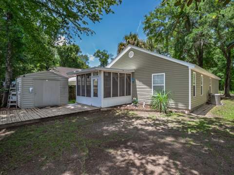 107 Comanche Trail, Crawfordville FL - photo 8 of 37