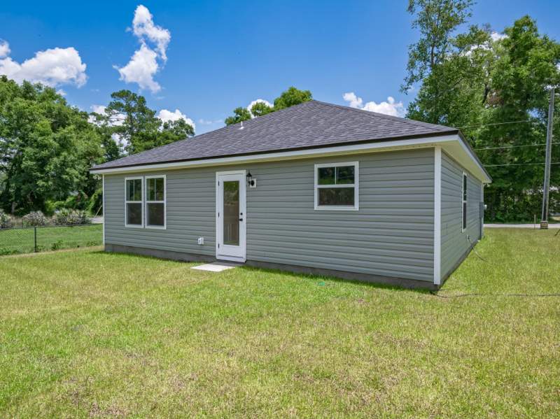 3 bedroom Detached at 70 Cochise Street, Wakulla Gardens, Crawfordville — photo 3
