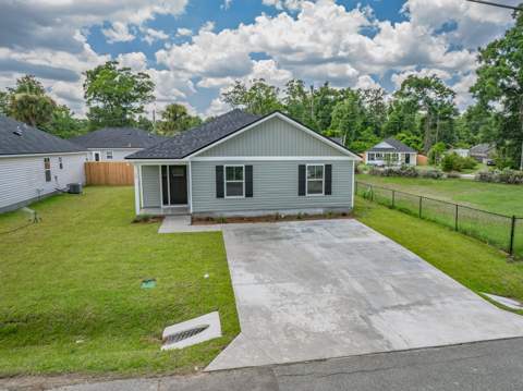 70 Cochise Street, Crawfordville FL - photo 6 of 43