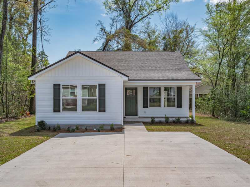 3 bedroom Detached at 151 Broken Bow Trail, Wakulla Gardens, Crawfordville — photo 1