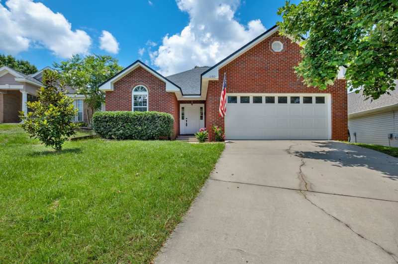 3 bedroom Detached at 1080 Winter Lane, Piney Z, Tallahassee — photo 1