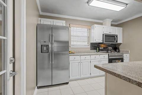 3259 Skyview Drive, Tallahassee FL - photo 15 of 44
