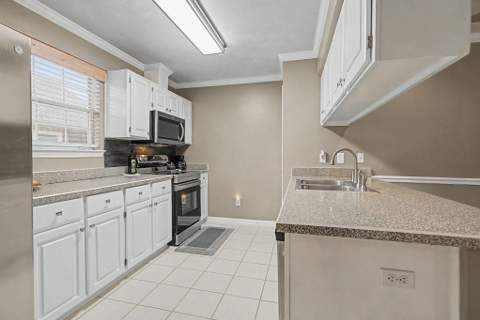 3259 Skyview Drive, Tallahassee FL - photo 16 of 44