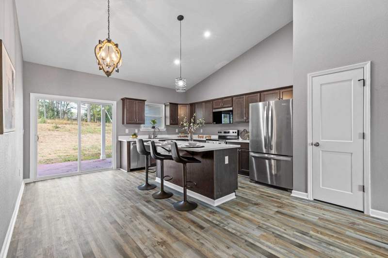 3 bedroom Detached at 145 Magnolia Glen Road, Magnolia Village, Quincy — photo 5