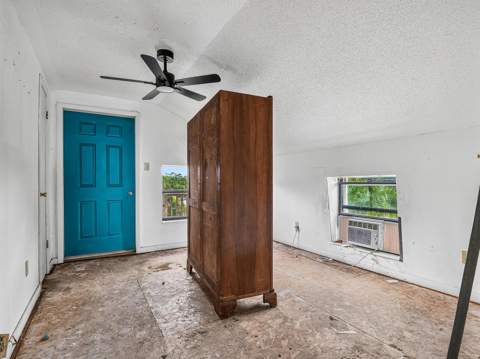 94 Gulf Breeze Drive, Crawfordville FL - photo 14 of 35