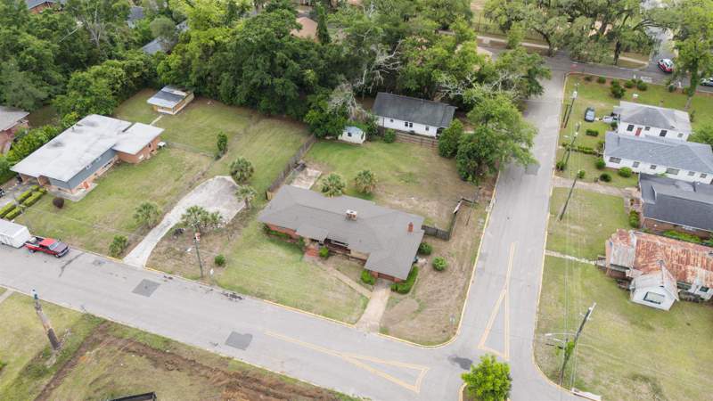 3 bedroom Detached at 239 Lincoln Street, Fla A & M, Tallahassee — photo 4