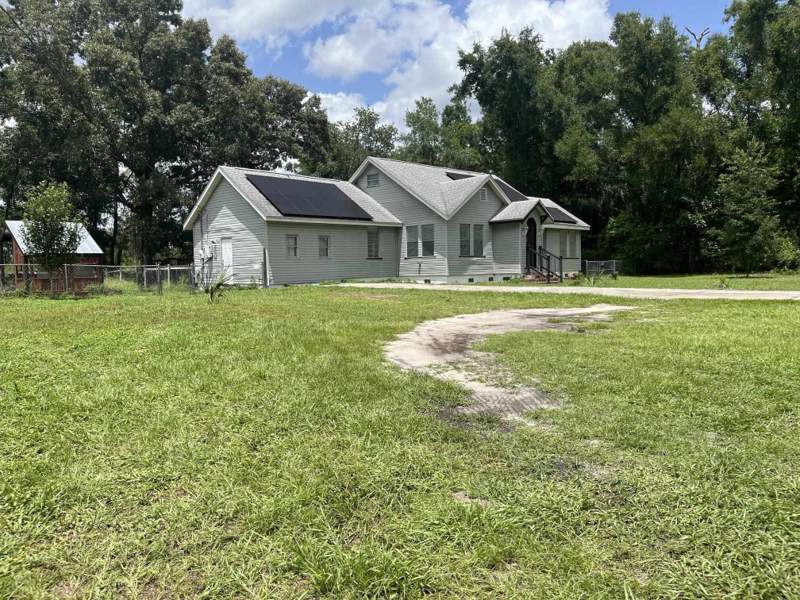 3 bedroom Detached at 22 Casora Drive, Lake Ellen Shrs Ut 2, Crawfordville — photo 2