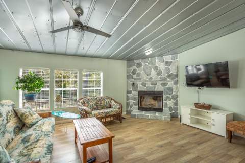 657 Pine Street, Alligator Point FL - photo 10 of 35