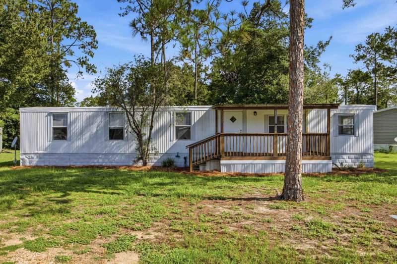 3 bedroom ManufacturedHome at 374 Inkwood Lane, Whispering Pines East, Tallahassee — photo 2