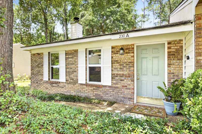 2 bedroom Townhouse at 230 Whetherbine Way, Breckenridge On Park, Tallahassee — photo 1
