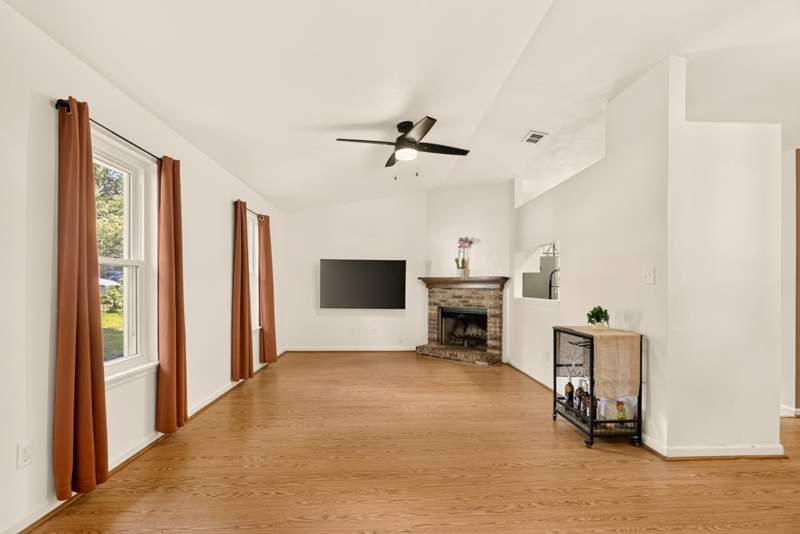 2 bedroom Townhouse at 230 Whetherbine Way, Breckenridge On Park, Tallahassee — photo 3
