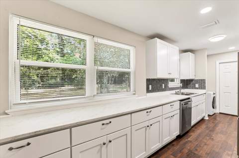 2912 Oakwood Drive, Tallahassee FL - photo 11 of 36