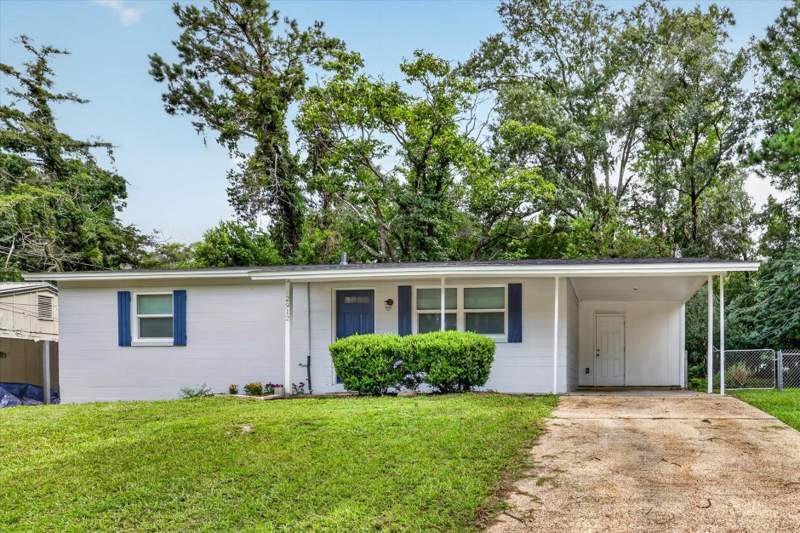 3 bedroom Detached at 2912 Oakwood Drive, Rexwood, Tallahassee — photo 2