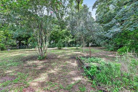 2912 Oakwood Drive, Tallahassee FL - photo 22 of 36