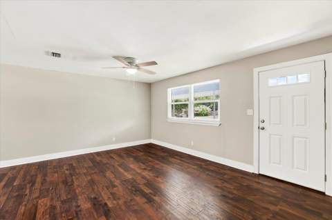 2912 Oakwood Drive, Tallahassee FL - photo 8 of 36