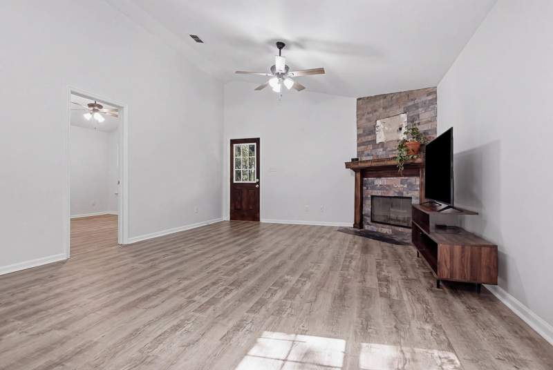 3 bedroom Detached at 5504 Green Meadows Court, Tower Oaks, Tallahassee — photo 5