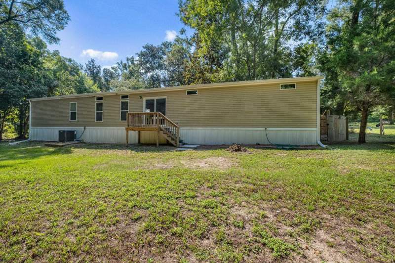 3 bedroom ManufacturedHome at 9072 Hardwood Lane, Kelly Court, Tallahassee — photo 5