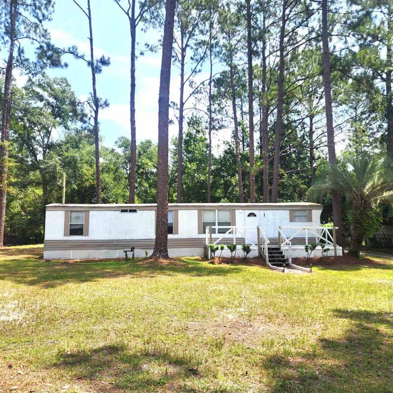 2 bedroom ManufacturedHome at 201 Craig Drive, Whispering Pines, Tallahassee — photo 1