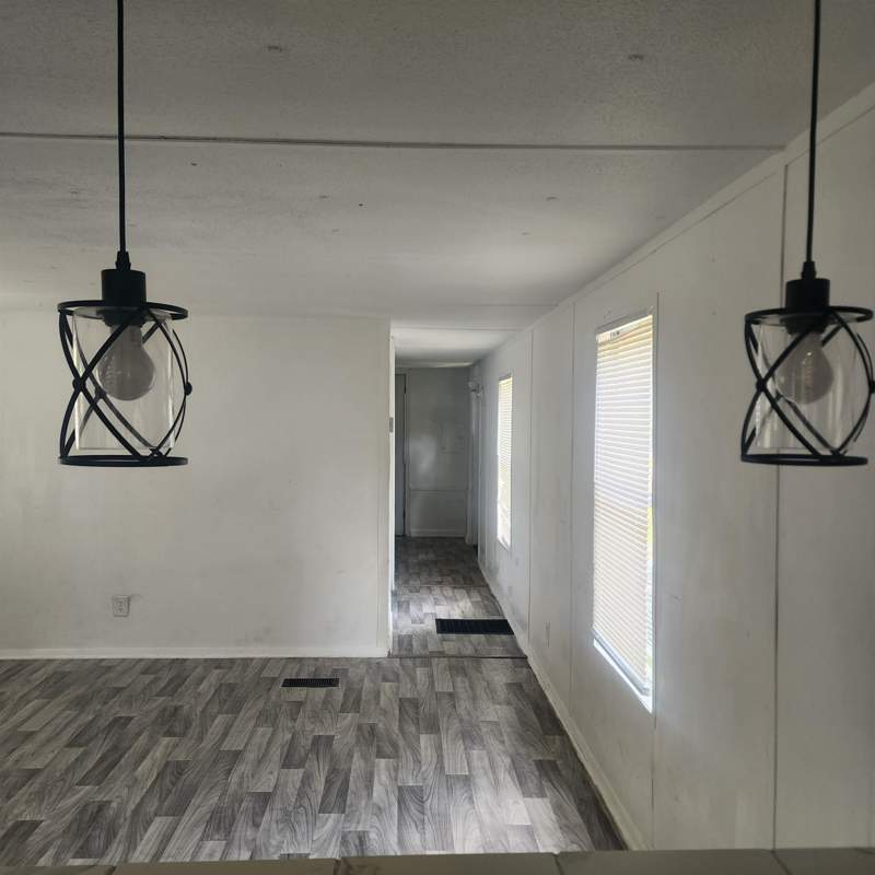 2 bedroom ManufacturedHome at 201 Craig Drive, Whispering Pines, Tallahassee — photo 5