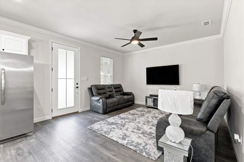 3 bedroom Detached at 24 Lm Street, Lake Ellen Proper, Crawfordville — photo 4