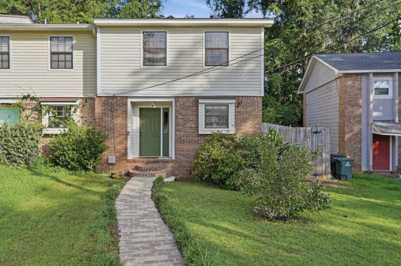 2 bedroom Townhouse at 1242 Chee Lane, Continental Oaks, Tallahassee — photo 1