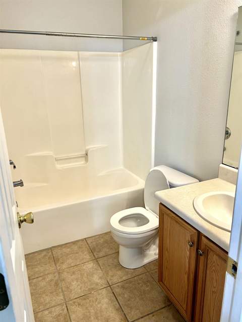 2738 W Tharpe Street, Tallahassee FL - photo 8 of 17