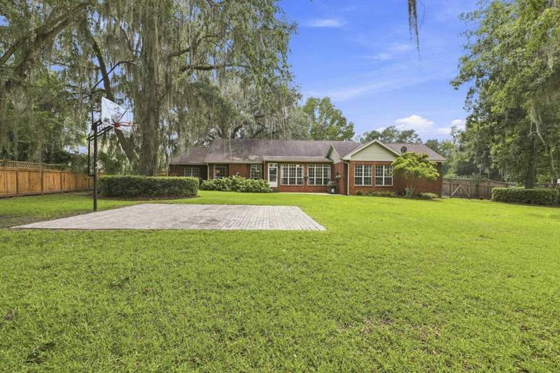 3 bedroom Detached at 210 Meadow Ridge Drive, Ox Bottom Manor, Tallahassee — photo 2