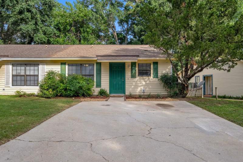 2 bedroom Townhouse at 1822 Meriadoc Road, Tharpe Street Village, Tallahassee — photo 2