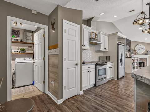 140 Duncan Drive, Crawfordville FL - photo 8 of 49