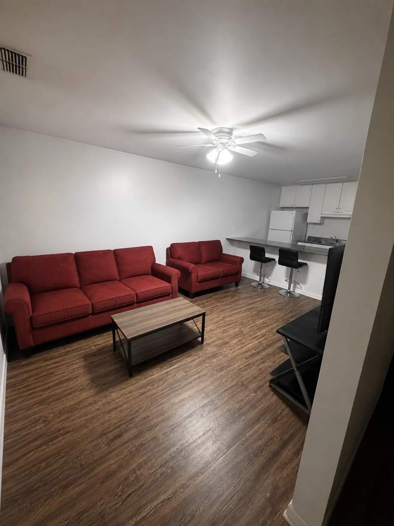 3 bedroom Townhouse at 2796 Tess Circle, Chesapeake Place, Tallahassee — photo 3