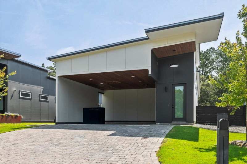 3 bedroom Detached at 2311 Lake Hall Road, Upper East, Tallahassee — photo 1