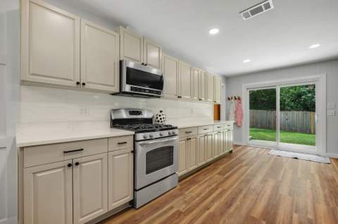 4034 Delvin Drive, Tallahassee FL - photo 8 of 24
