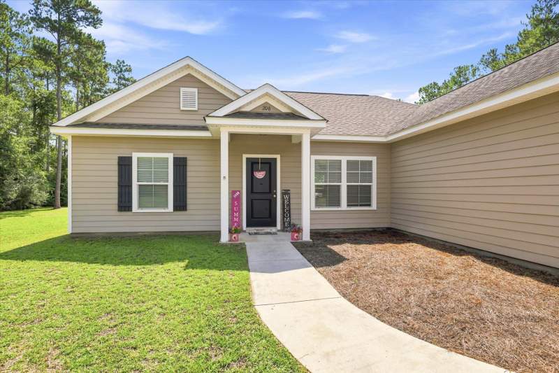 3 bedroom Detached at 206 Scenic Stream Circle, Scenic Strm Ph1,2,&3, Crawfordville — photo 2