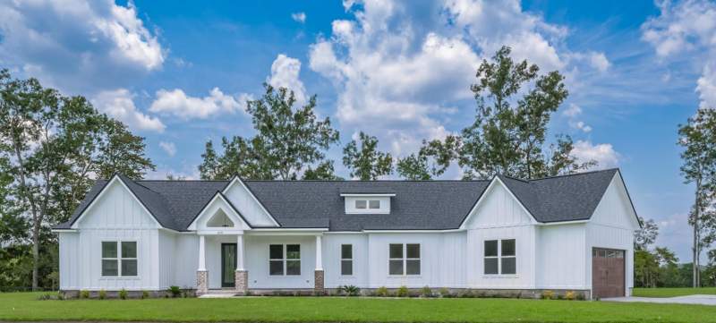 4 bedroom Detached at 24158 Blountstown Highway, Riverside at Crooked Road, Tallahassee — photo 2