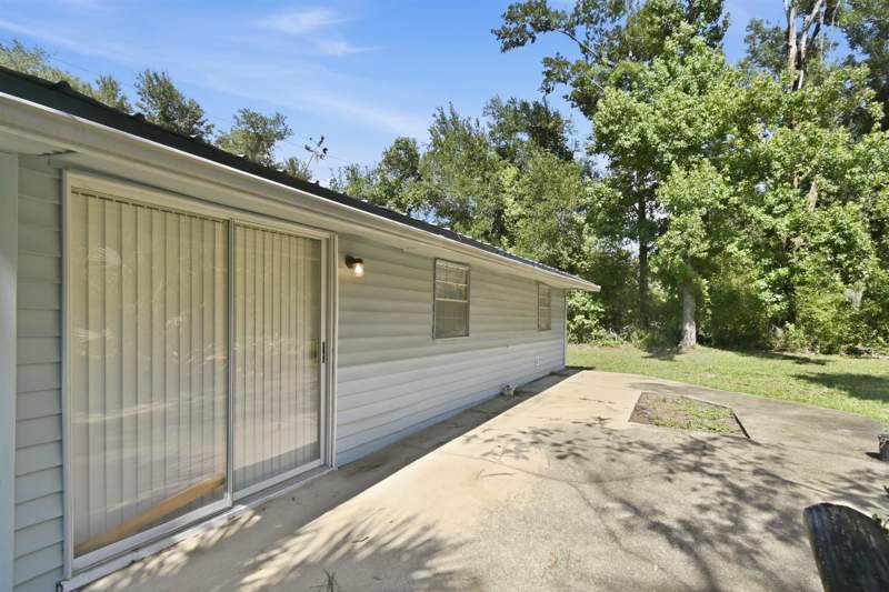 2 bedroom Detached at 701 E Morgan Avenue, W A Hendry, Perry — photo 4