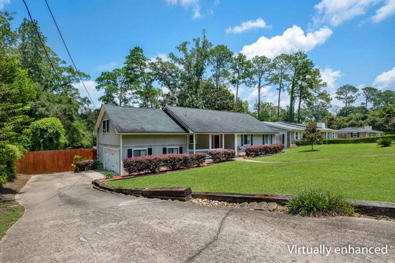 4 bedroom Detached at 910 Tamarack Avenue, Town & Country Park, Tallahassee — photo 3