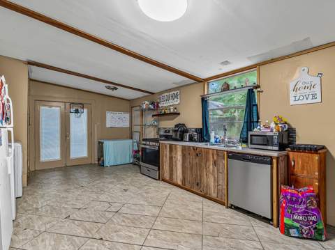 10 Lake Ellen Shores Drive, Crawfordville FL - photo 19 of 48
