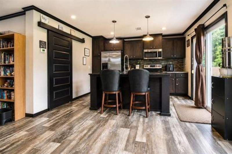 3 bedroom ManufacturedHome at 616 NE Hillside Terrace, Twin River Farms, Lee — photo 3