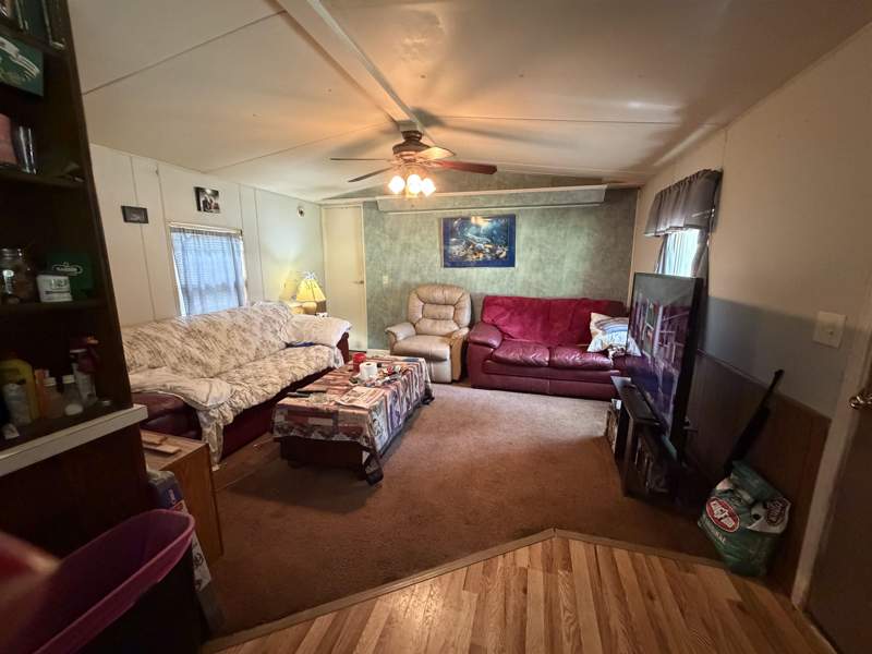2 bedroom ManufacturedHome at 33 Klamath Street, Wakulla Gardens, Crawfordville — photo 4