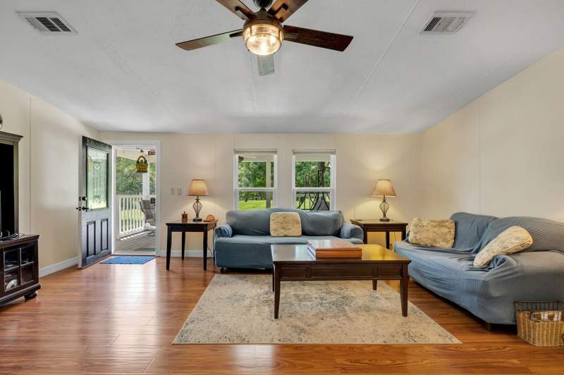 4 bedroom ManufacturedHome at 5201 Old Magnolia Road, Sun Ray Road, Tallahassee — photo 2