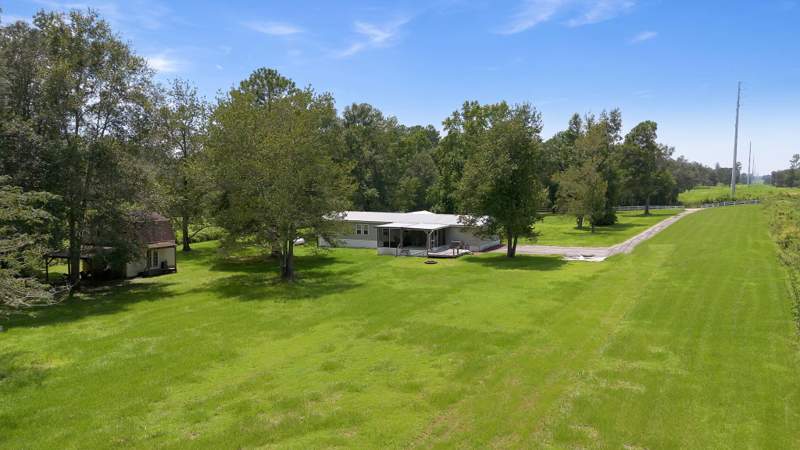 4 bedroom ManufacturedHome at 5201 Old Magnolia Road, Sun Ray Road, Tallahassee — photo 5