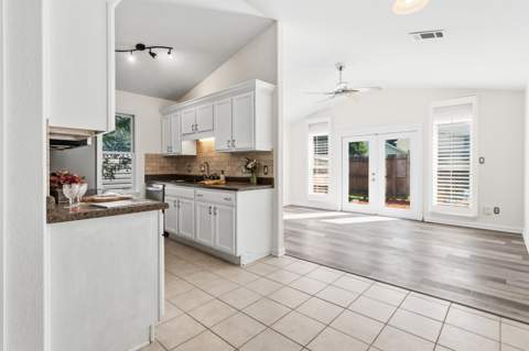2149 Delta Way, Tallahassee FL - photo 10 of 38