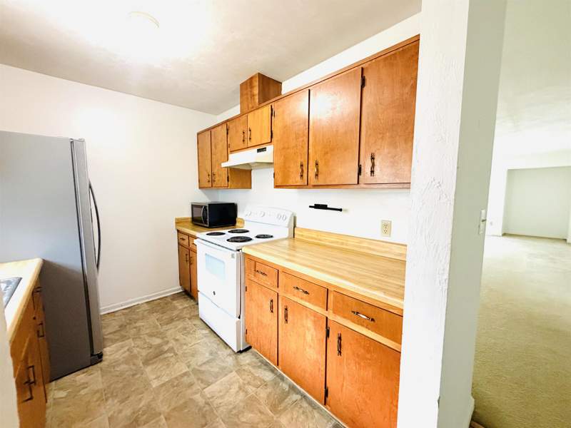 2 bedroom Townhouse at 1844 Meriadoc Court, Tharpe Street Village, Tallahassee — photo 4